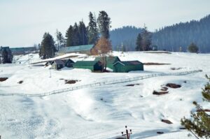 snow-capped-mountain-in-kashmir, kashmir